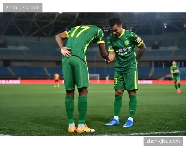 归化球员李可社交媒体发文，澄清与国家队教练组不和的传闻。